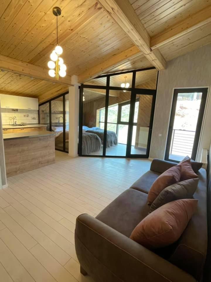 דירות Winter House גודאורי מראה חיצוני תמונה